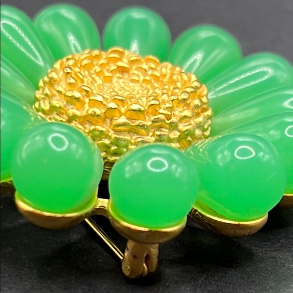 RARE! Vintage Givenchy flower brooch - Picture 6 of 6